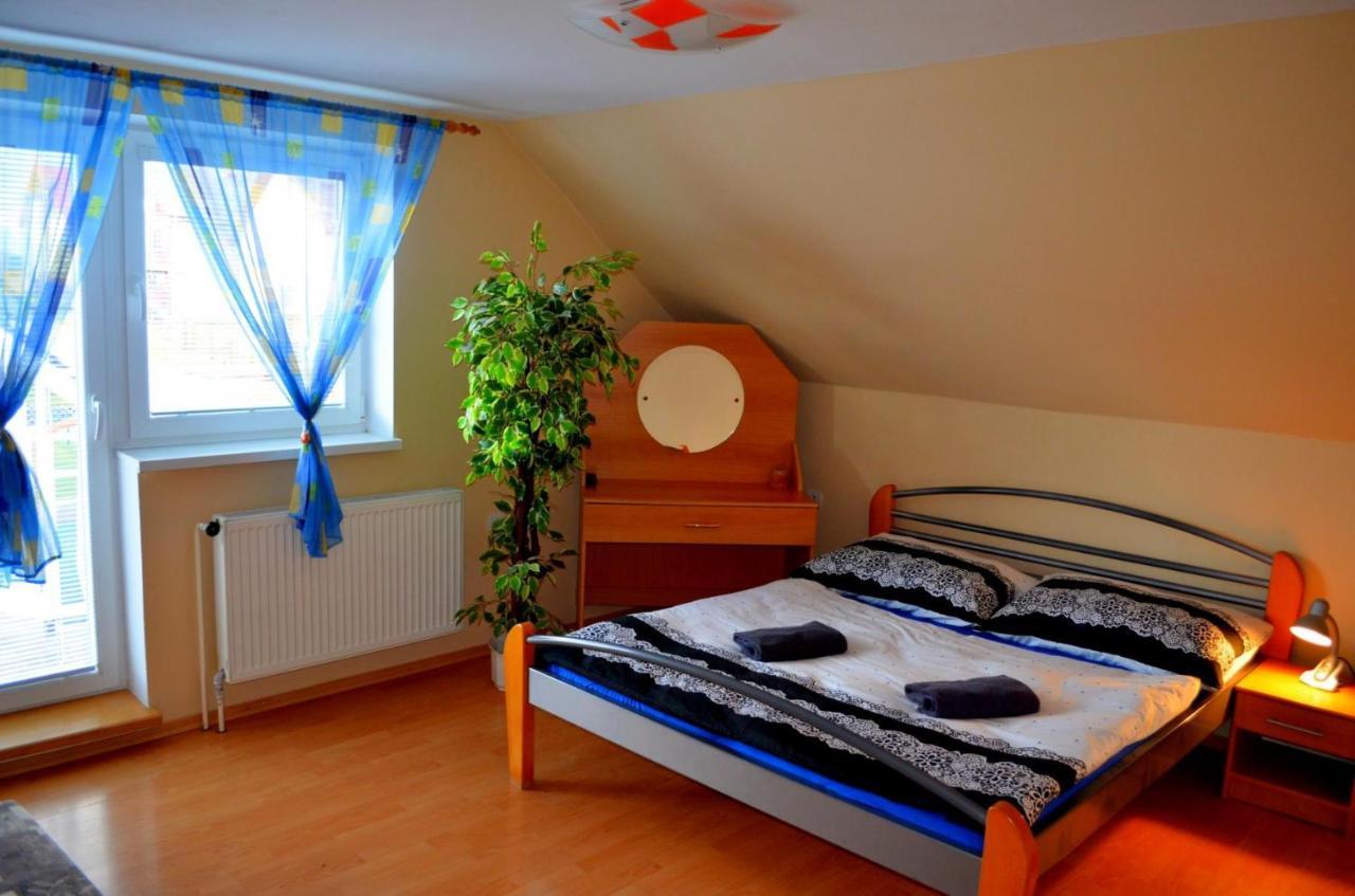 Vila Deluxe&Apartmány Riviéra Liptov Bešeňová Besenova Exterior foto